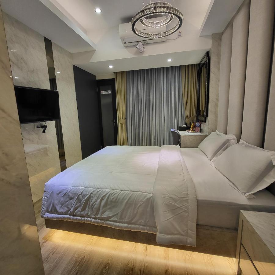Apartemen Pollux Habibie Batam Exterior foto